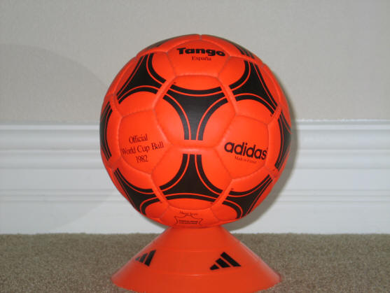 Orange ball Official World Cup 1982 Tango Espana Soccer Ball