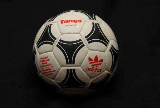 adidas_tango_Mundial Official World Cup 1982 Tango Espana Soccer Ball