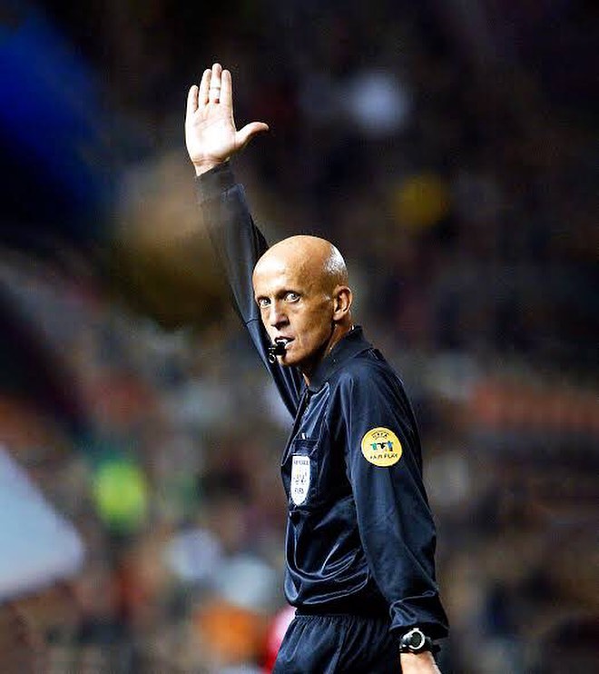 Top 10 Best Soccer Referees Of All Time - Soccer Ball World